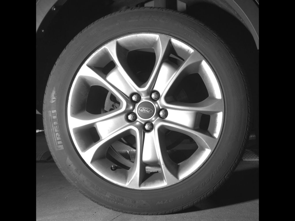 Used 2016 Magnetic Ford Titanium image 11