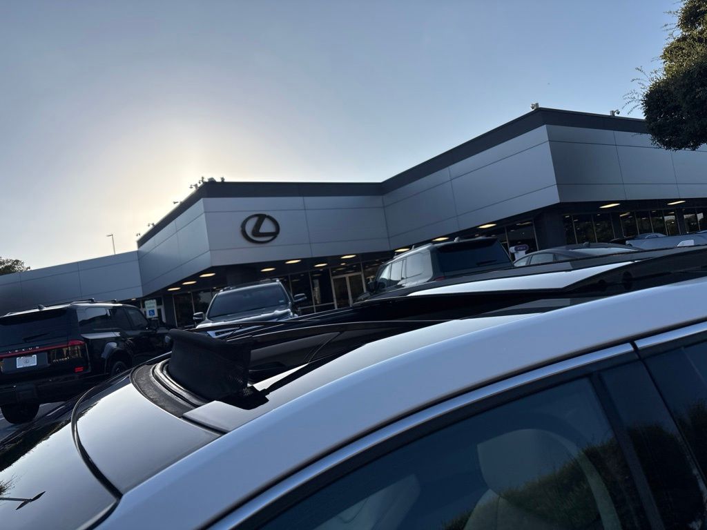 Thumbnail: 2020 Ford Edge - 10