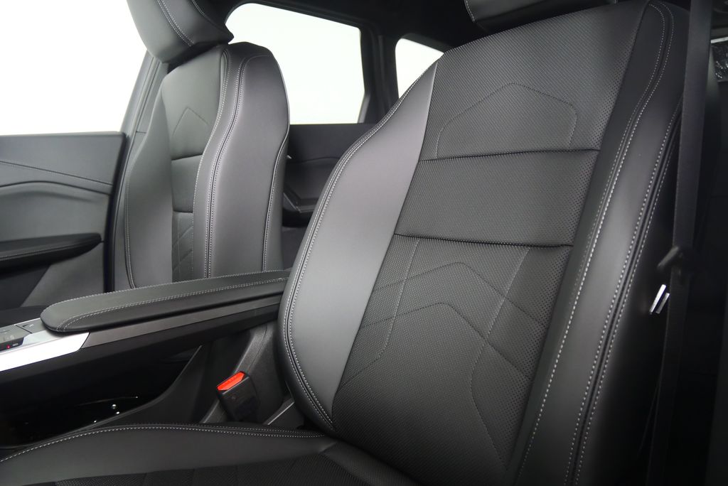 2025 BMW X1 xDrive28i 11