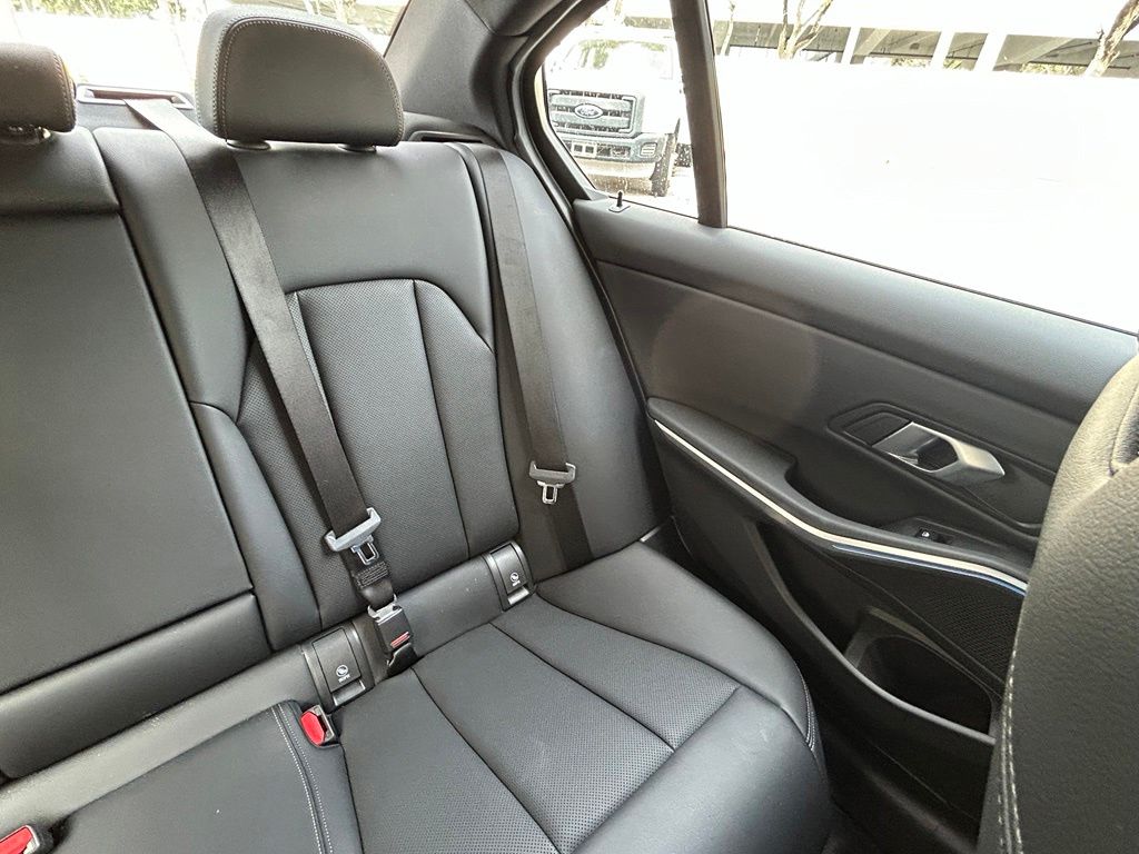 Used 2025 White BMW 330i image 13