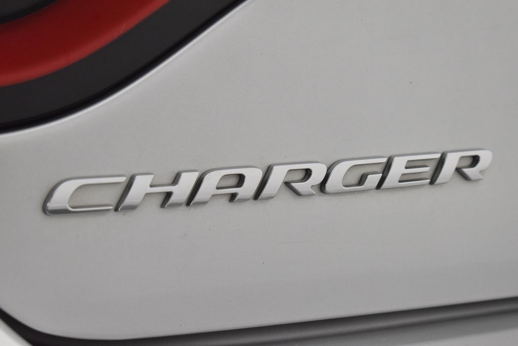 Thumbnail: 2022 Dodge Charger - 9