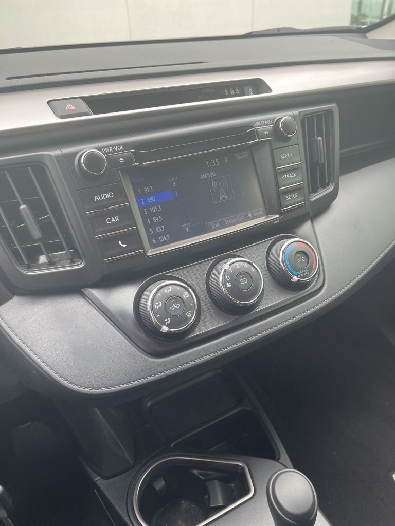 2018 Toyota RAV4 LE 15