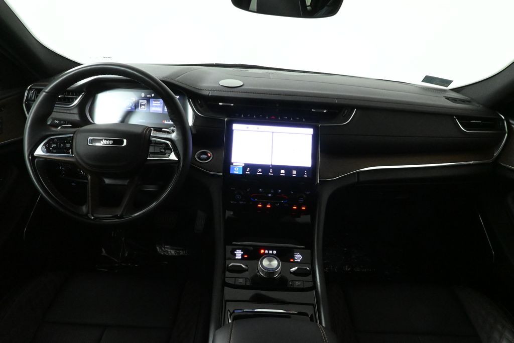 Thumbnail: 2025 Jeep Grand Cherokee L - 16