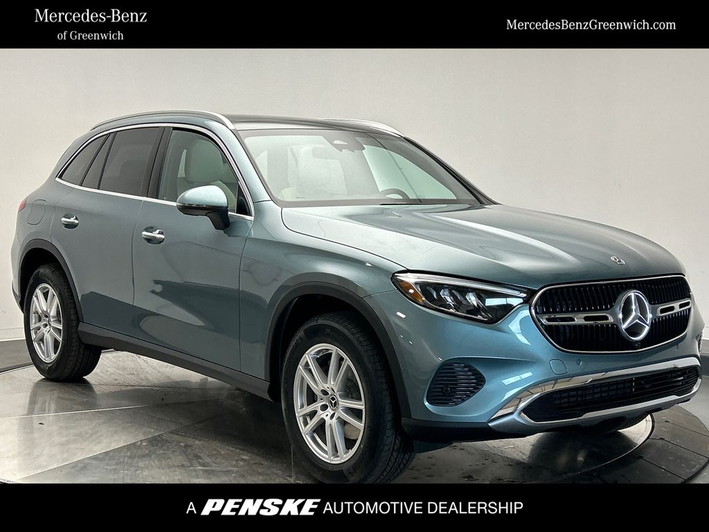 2025 Mercedes-Benz GLC 300 -
                Greenwich, CT