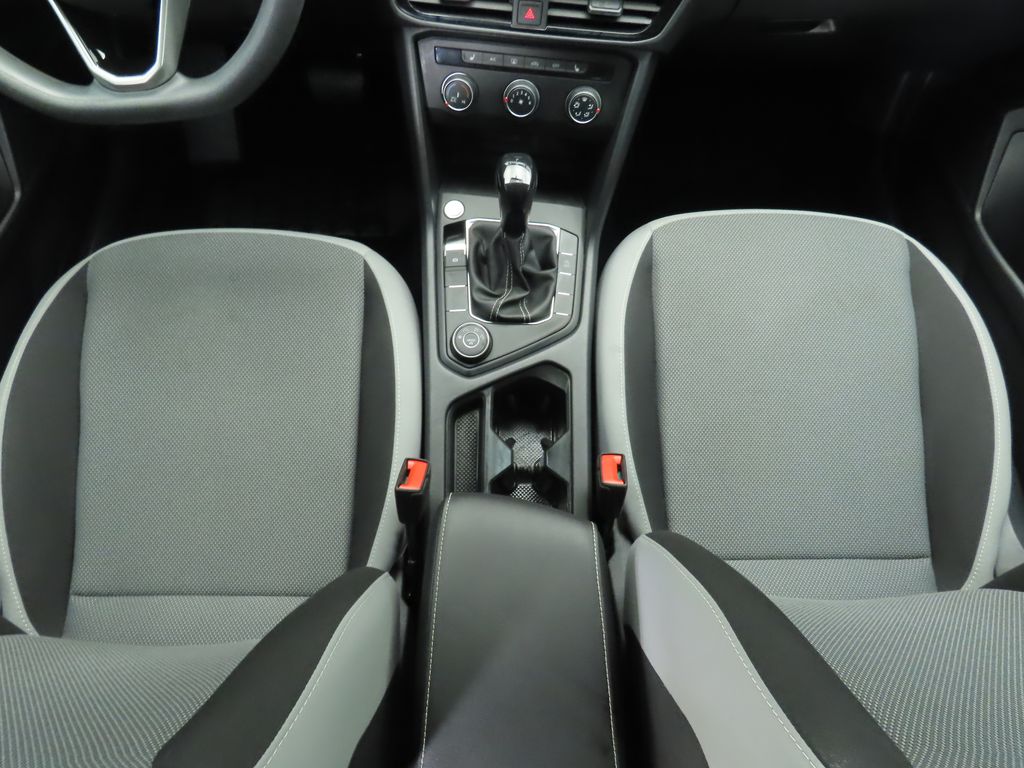 2022 Volkswagen Taos S 17