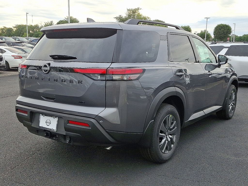 Thumbnail: 2025 Nissan Pathfinder - 5