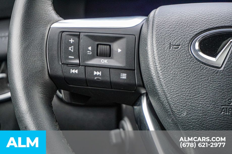 Used 2026 Green INFINITI LUXE image 31