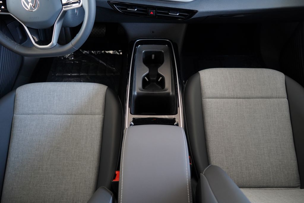 2025 Volkswagen ID.4 Pro 16