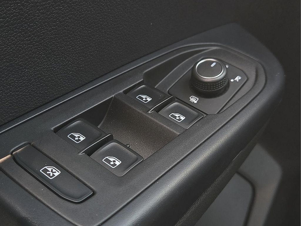 Used 2025 Volkswagen Taos 1.5T SE For Sale in Farmington, AR