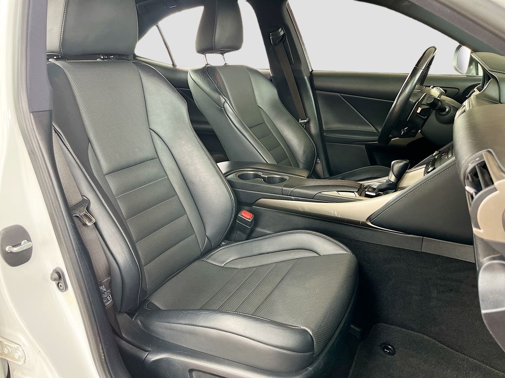 Used 2020 White Lexus 300 image 29