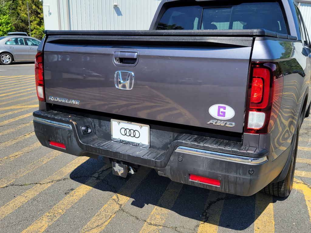 Thumbnail: 2019 Honda Ridgeline - 9