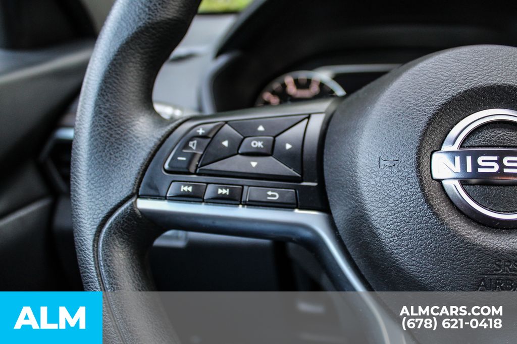 Used 2025 Gray Nissan 2.5 SV image 25