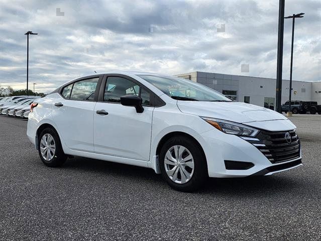 New 2025 Nissan Versa Sedan