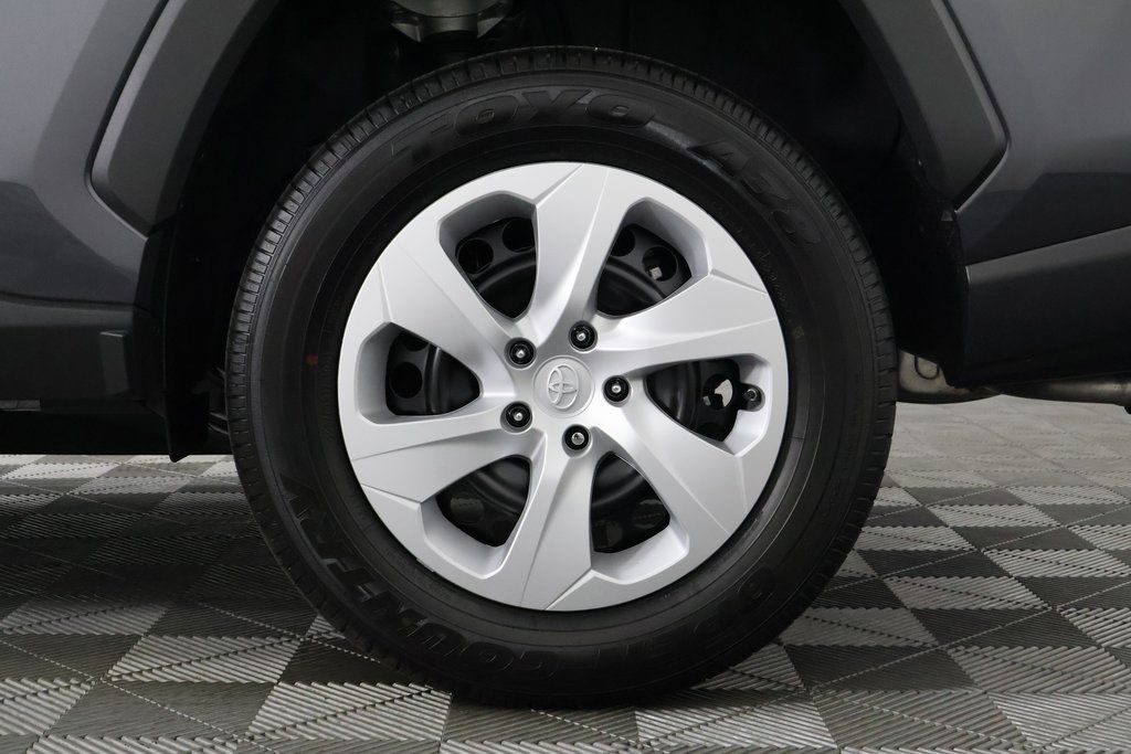 Thumbnail: 2025 Toyota RAV4 - 16