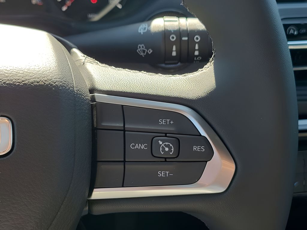 New 2026 Black Jeep Latitude image 35