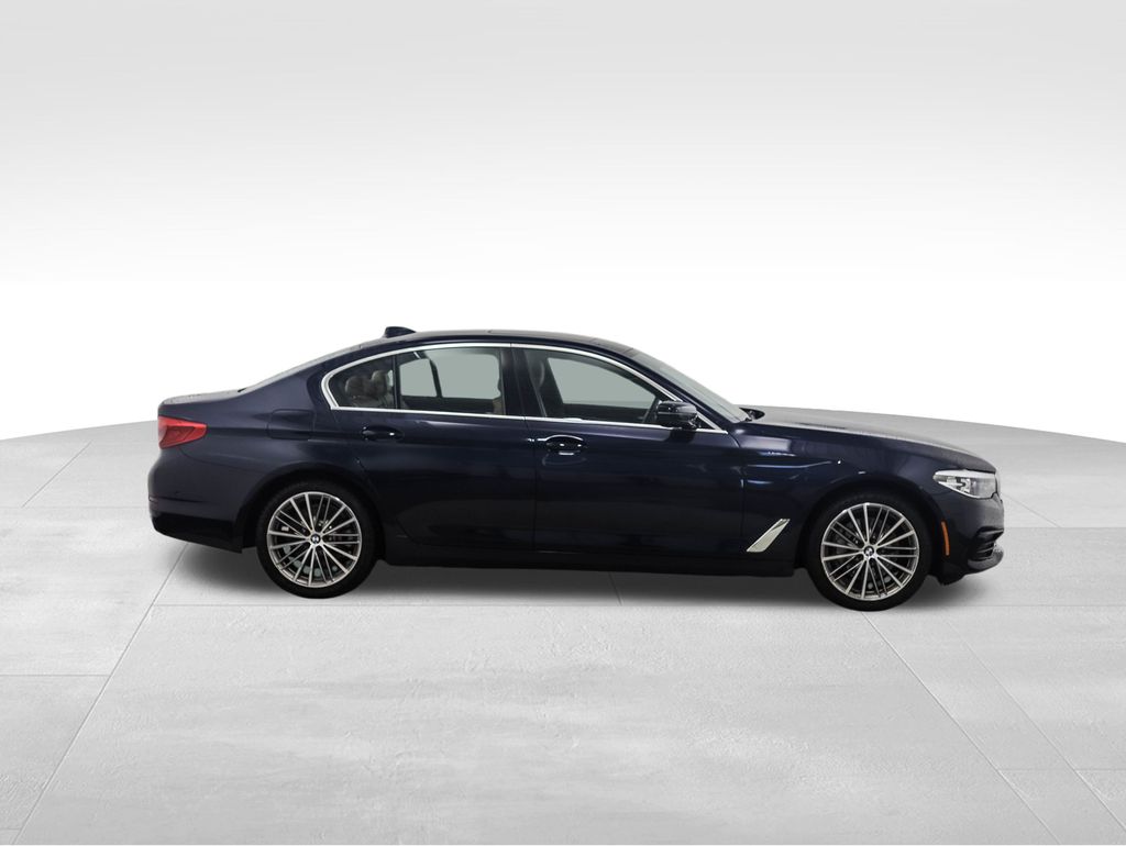 Thumbnail: 2019 BMW 5 Series - 6