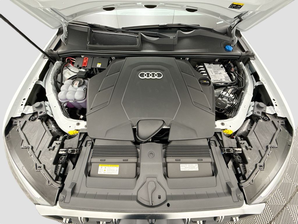 Thumbnail: 2026 Audi Q7 - 30