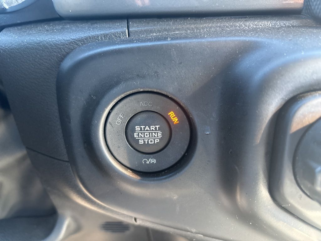 Used 2022 Jeep Wrangler SUV