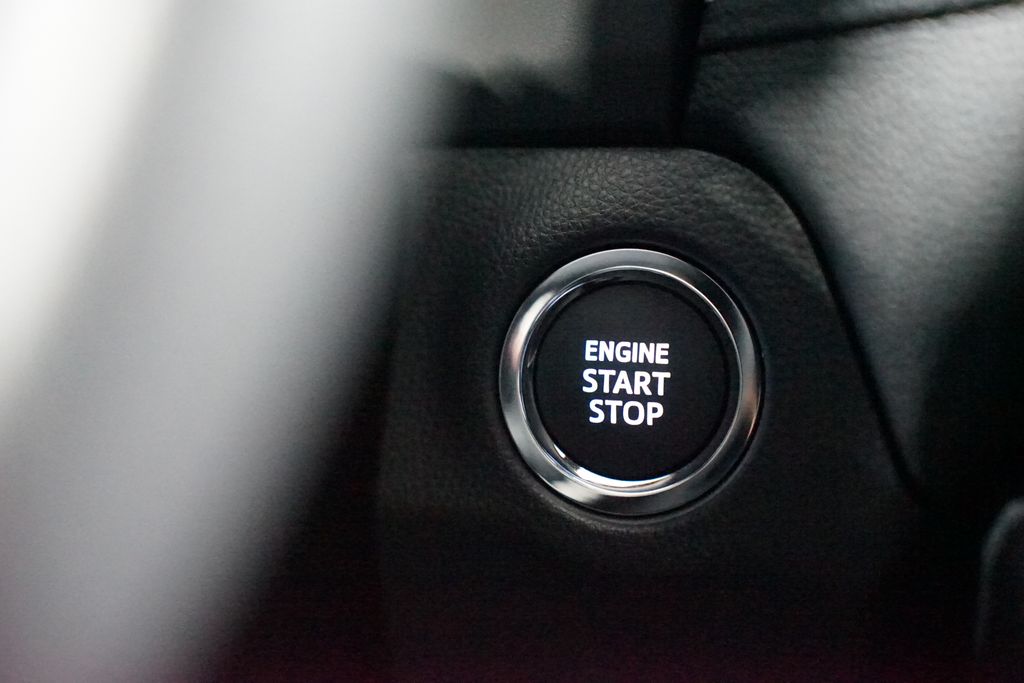 Thumbnail: 2025 Toyota RAV4 - 23