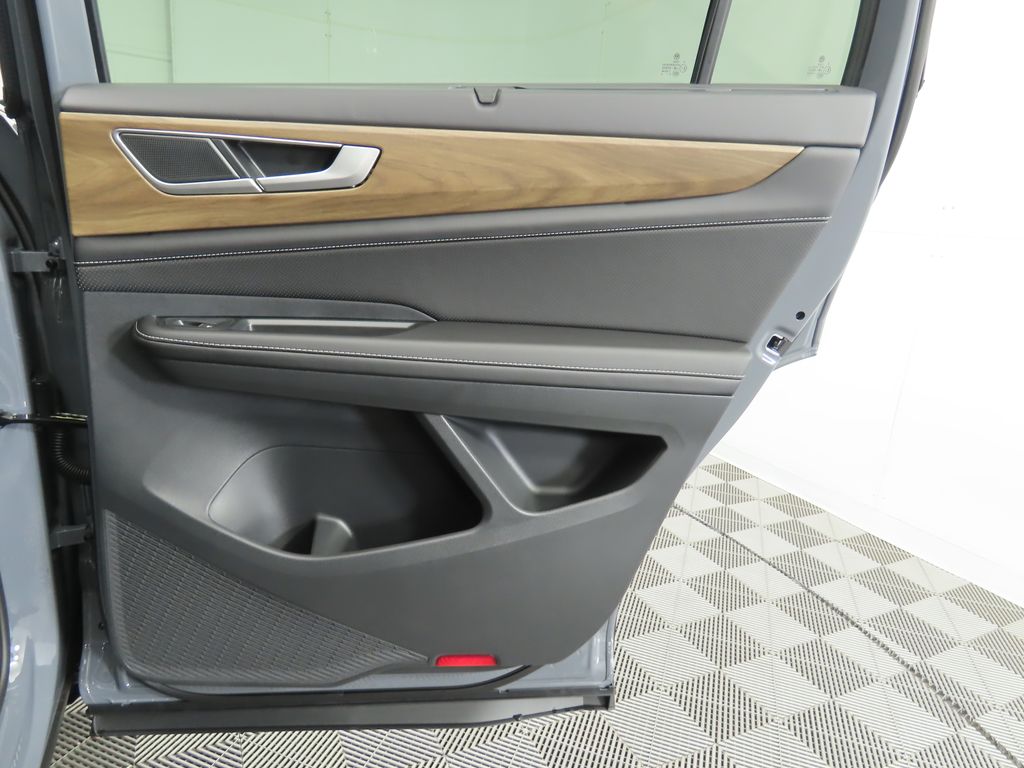 Thumbnail: 2026 Volkswagen Atlas - 27