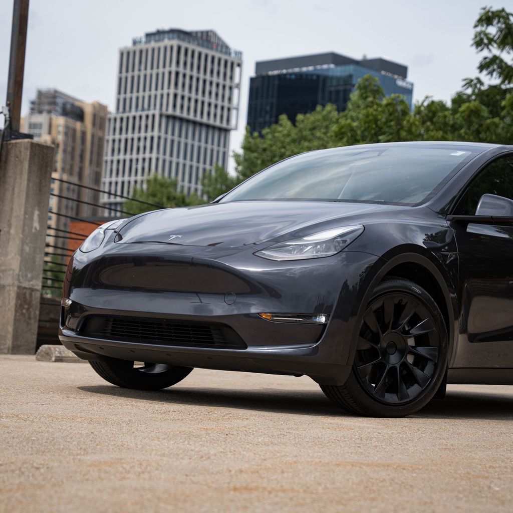 Used 2024 Tesla Model Y Long Range with VIN 7SAYGDEE1RA251716 for sale in Bethesda, MD