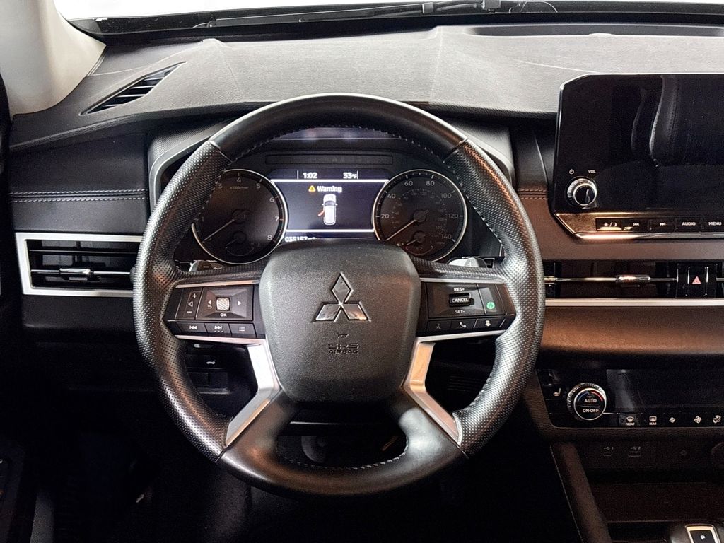 2024 Mitsubishi Outlander SE