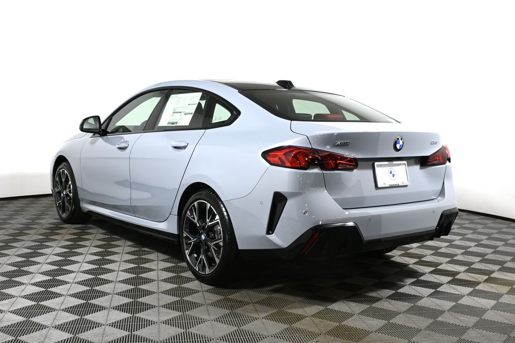 Thumbnail: 2026 BMW 2 Series - 5