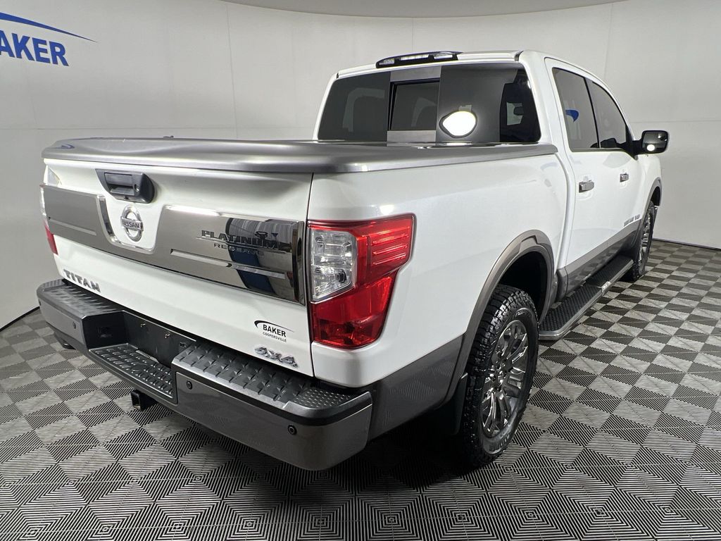  2018 Nissan Titan Platinum Reserve Crew Cab 4WD   
