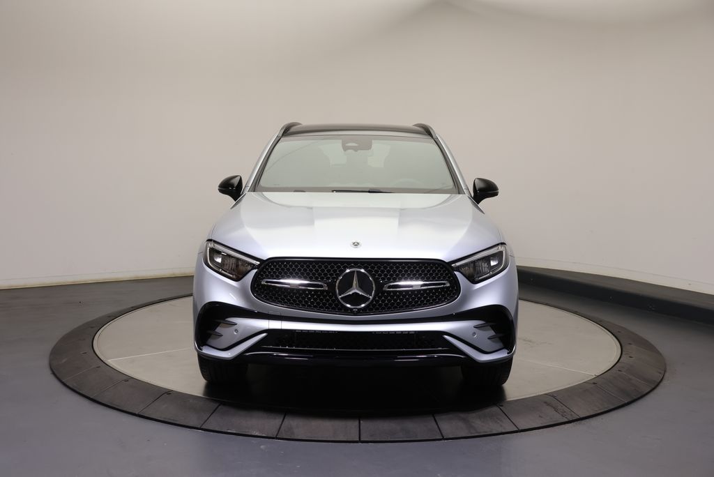 Thumbnail: 2027 Mercedes-Benz GLC - 8
