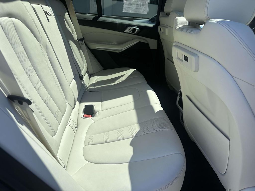 2022 BMW X5 xDrive40i 17