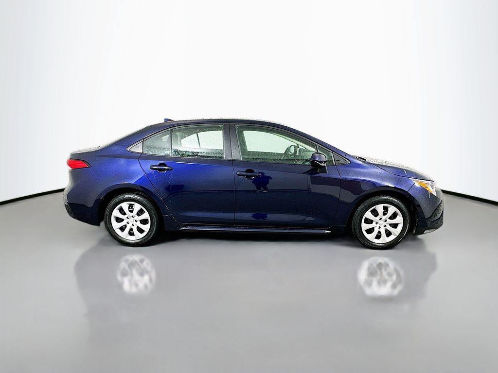 Thumbnail: 2023 Toyota Corolla - 4