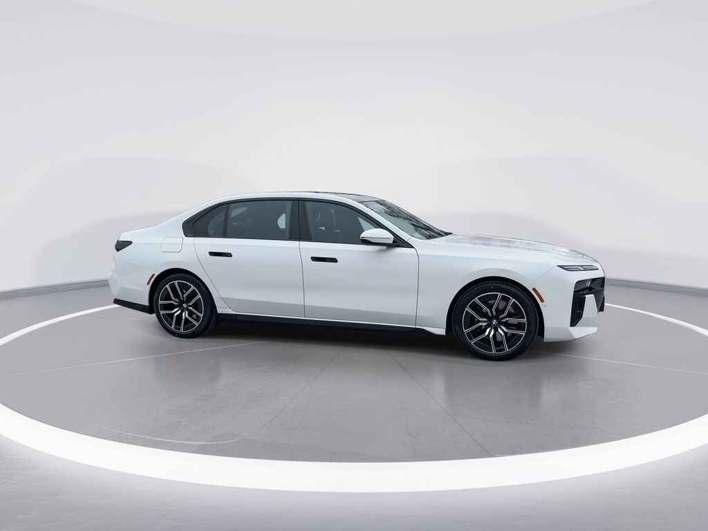 Thumbnail: 2023 BMW 7 Series - 9