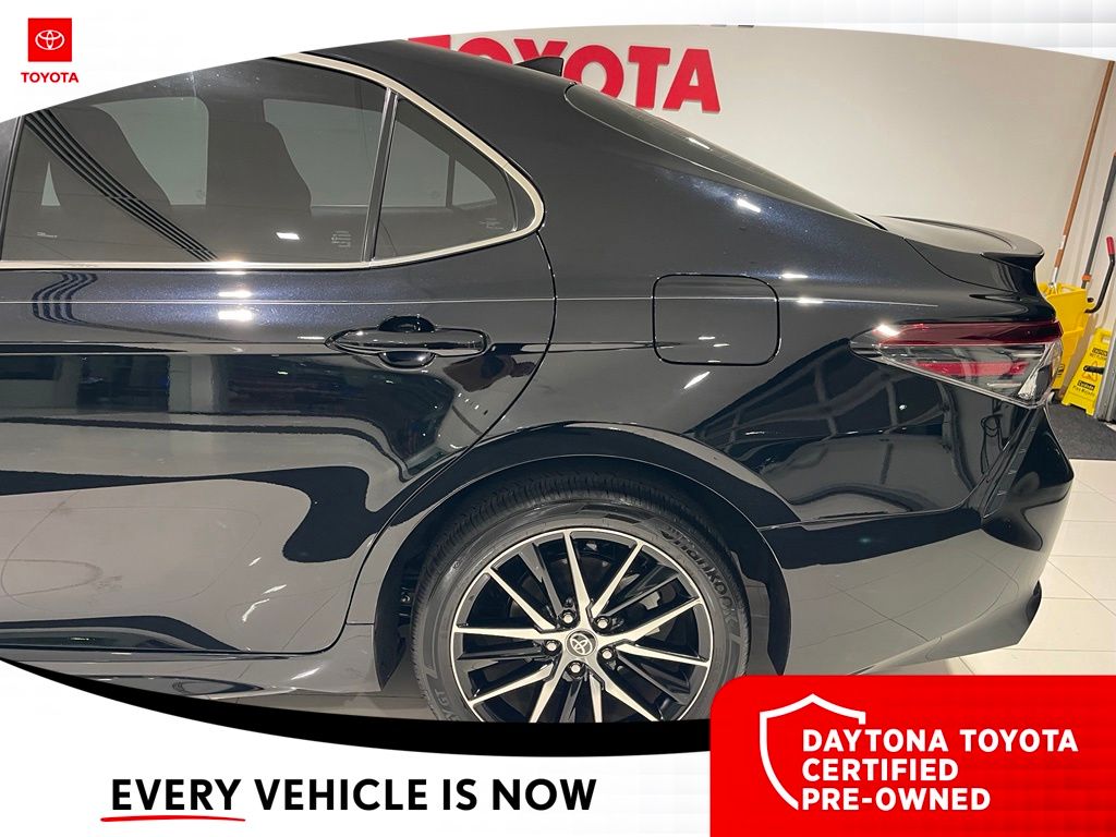 2024 Toyota Camry SE - Photo 17