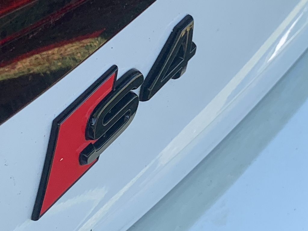 Thumbnail: 2023 Audi S4 - 8
