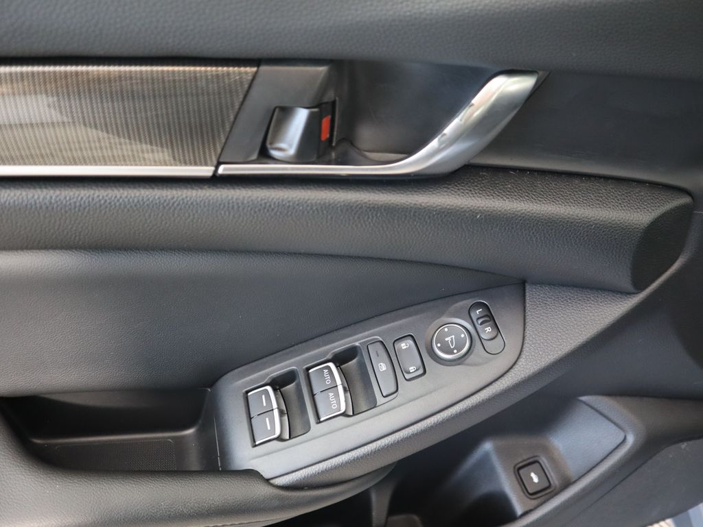 Thumbnail: 2022 Honda Accord - 23