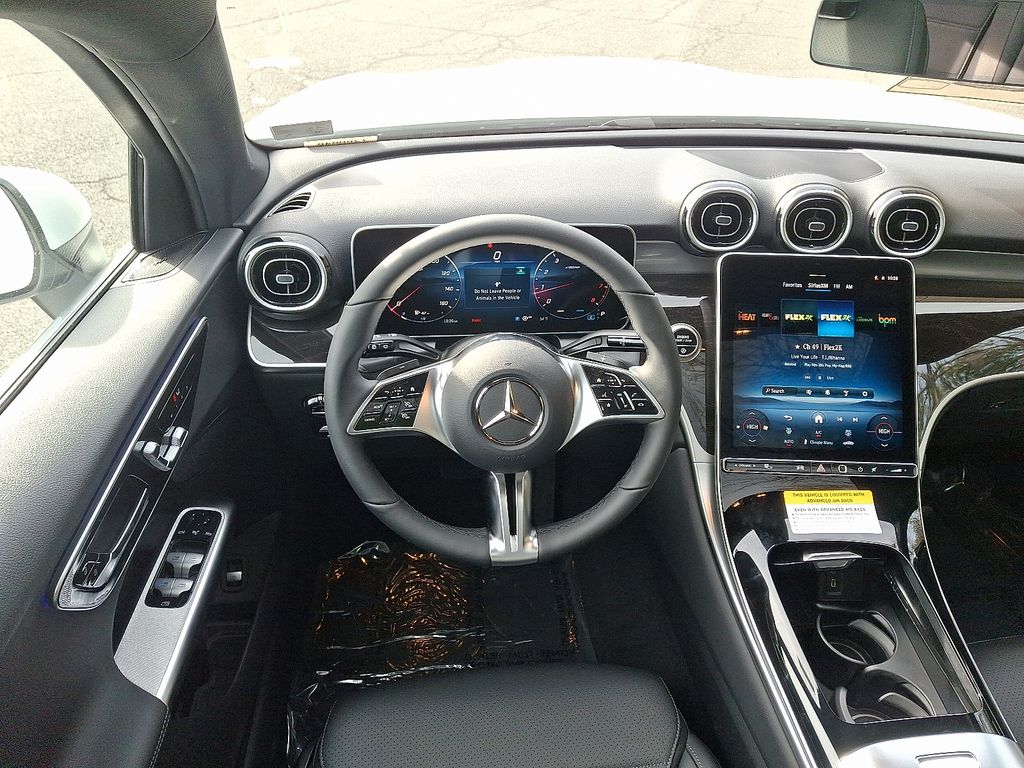 Thumbnail: 2026 Mercedes-Benz GLC - 8
