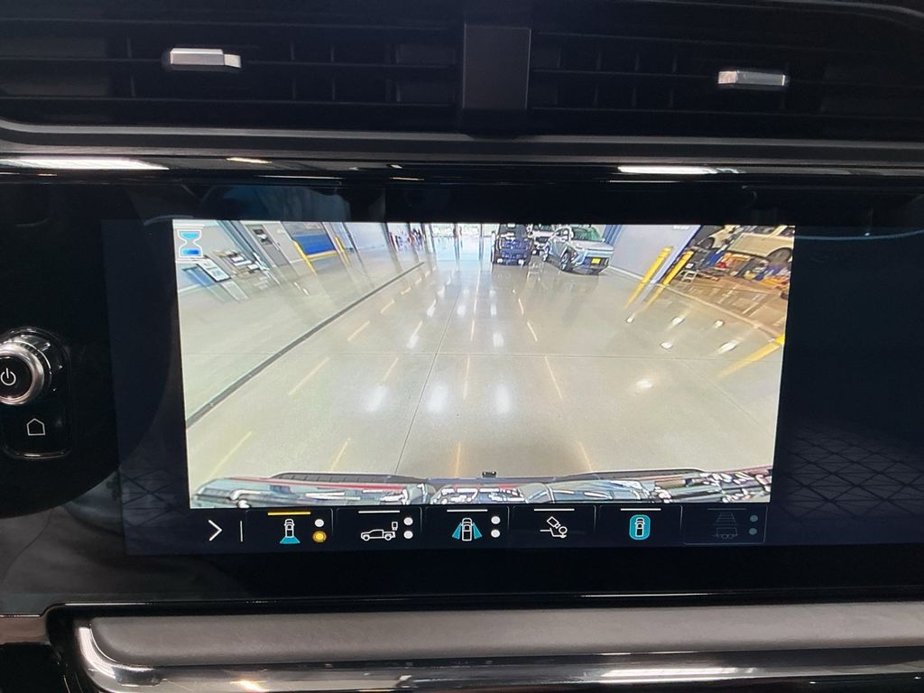 Used 2023 Silver GMC AT4X image 16