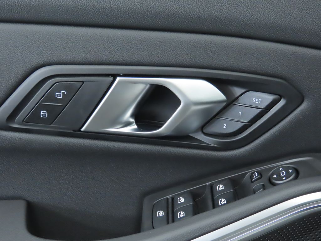 Thumbnail: 2026 BMW 3 Series - 24