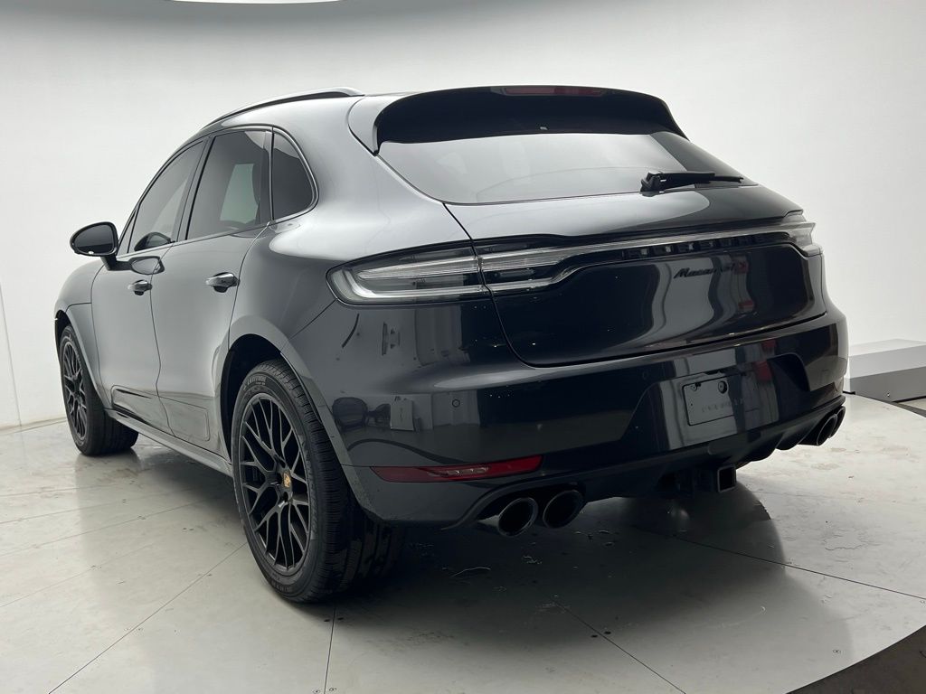 Thumbnail: 2021 Porsche Macan - 3