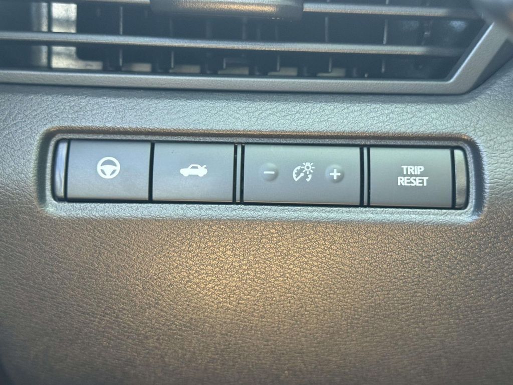 Used 2024 Nissan Altima Sedan