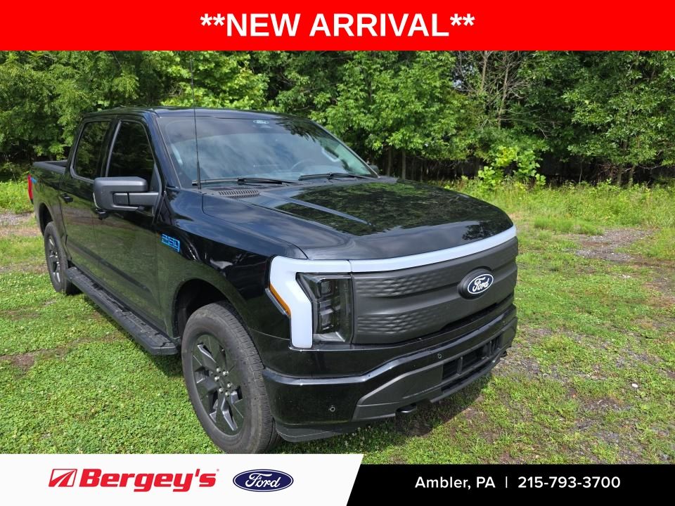 2024 Ford F-150 Lightning Flash SuperCrew AWD