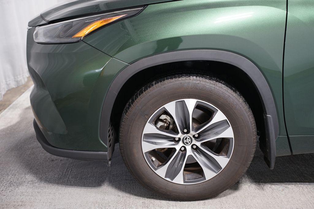 2023 Toyota Highlander XLE 5