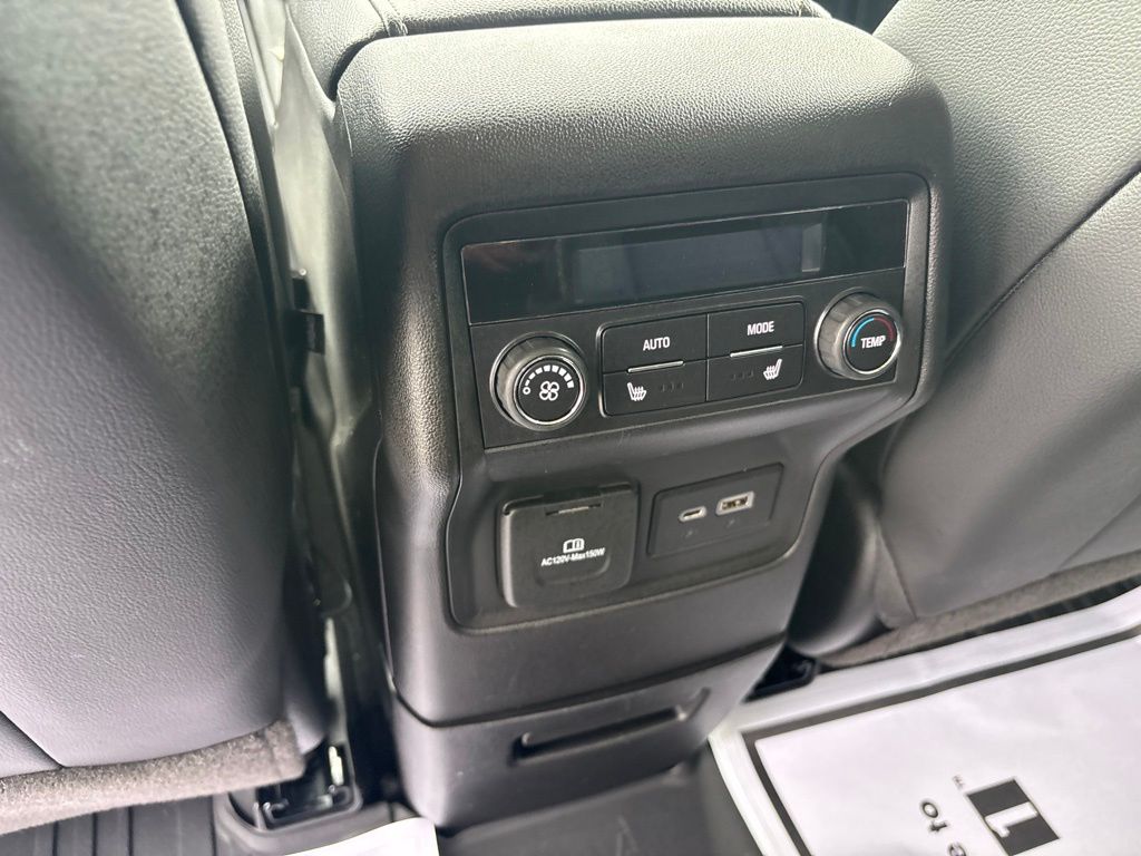 Used 2023 GMC Acadia SUV