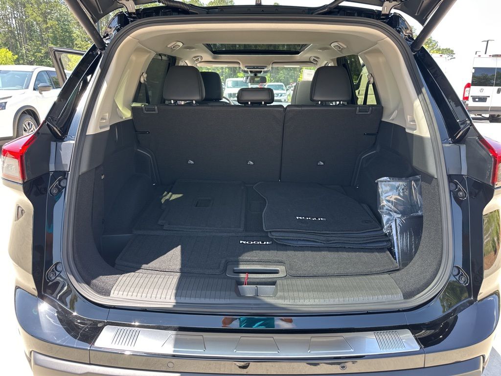 2025 Super Black Nissan Rogue SV FWD SUV