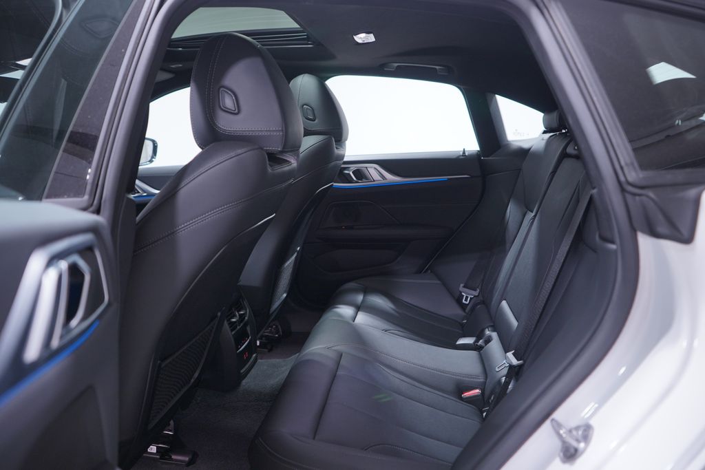 Thumbnail: 2023 BMW i4 - 9