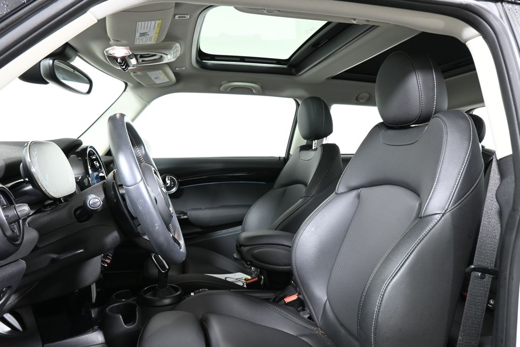 Thumbnail: 2024 MINI Cooper - 5