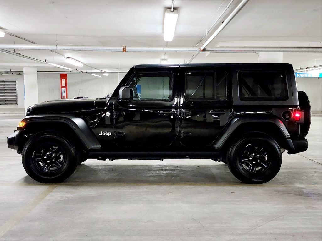 2021 Jeep Wrangler Unlimited Sport 12