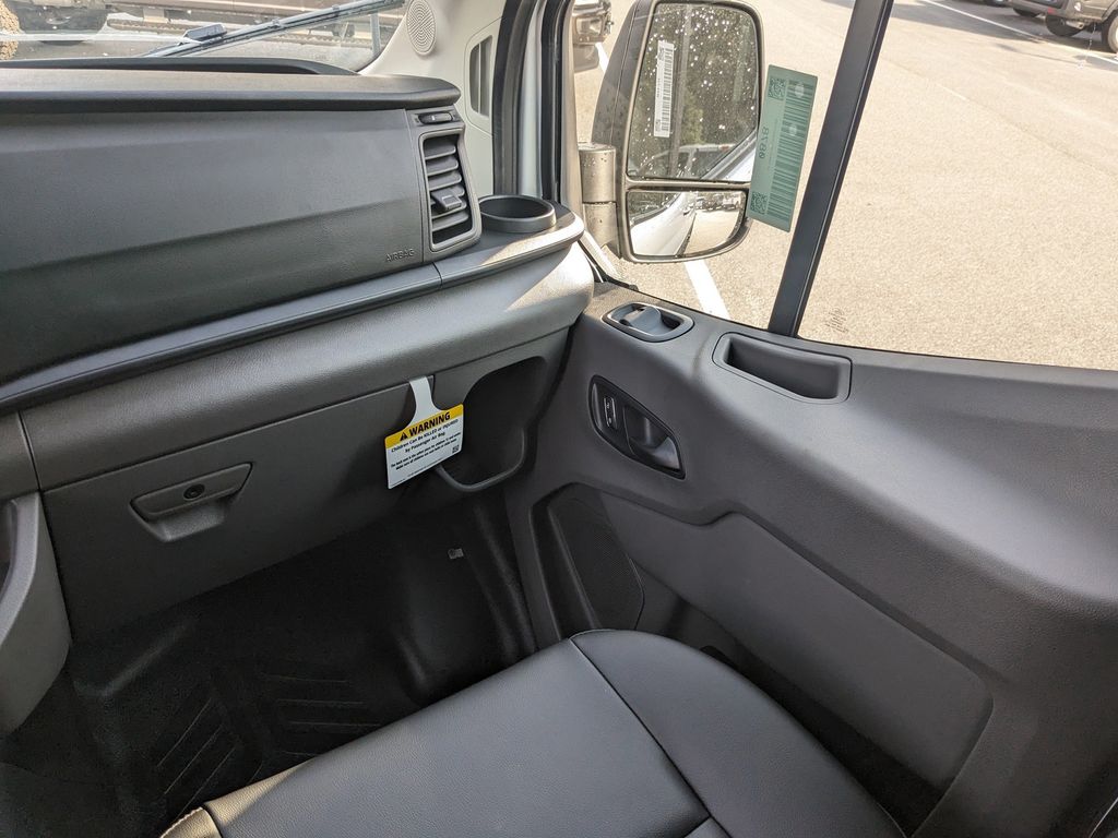2025 Ford Transit 250