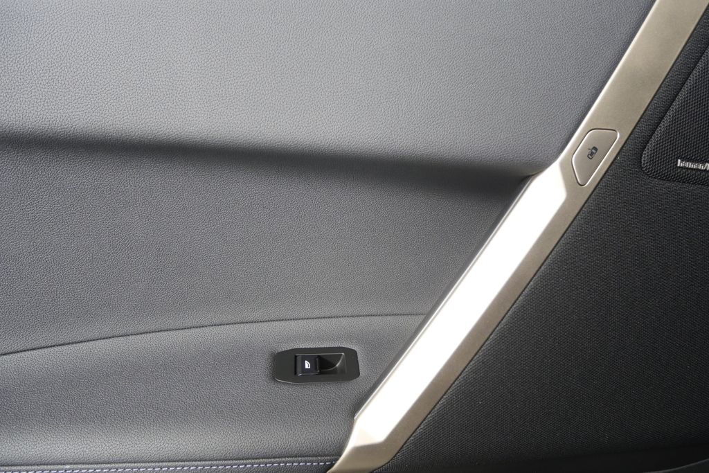 Thumbnail: 2026 BMW iX - 14