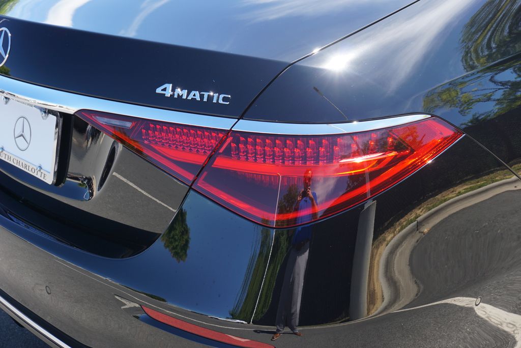 Thumbnail: 2024 Mercedes-Benz S-Class - 18
